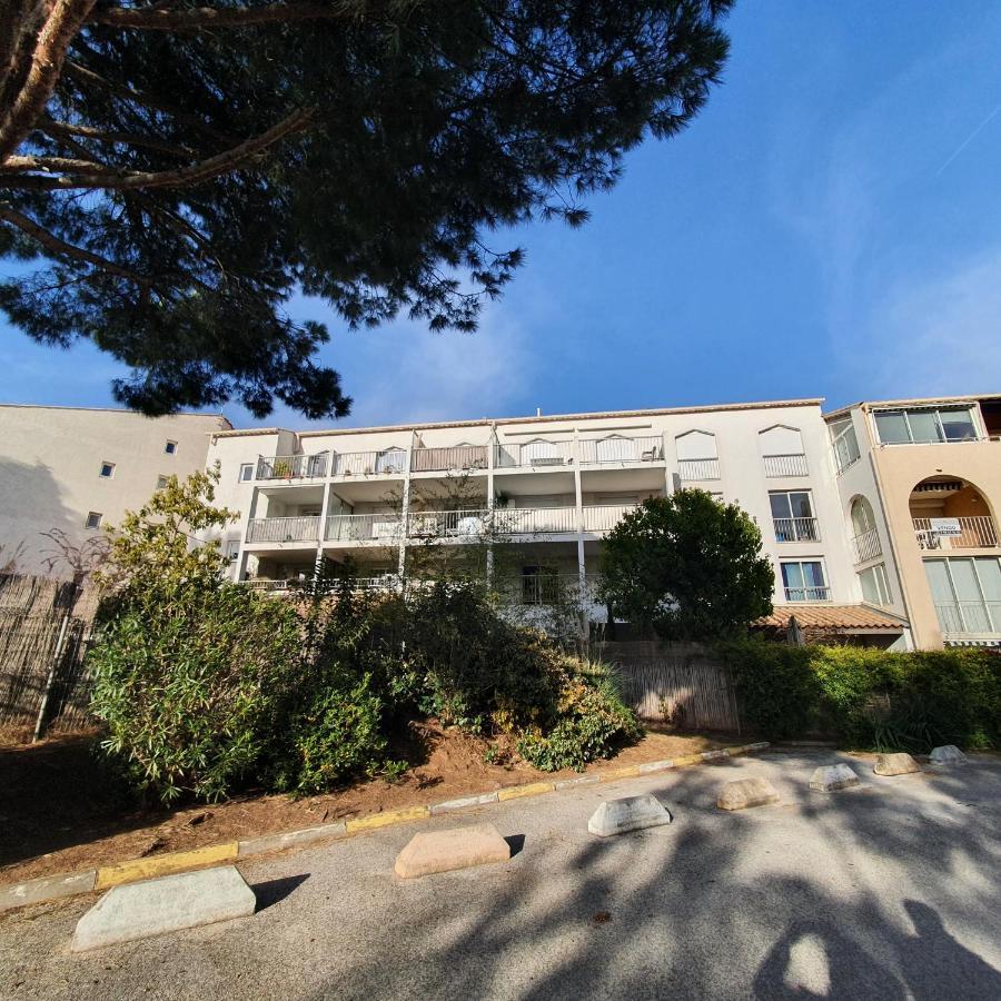 Appartement Residence La Plage 4 **** La Londe-les-Maures Exterior photo
