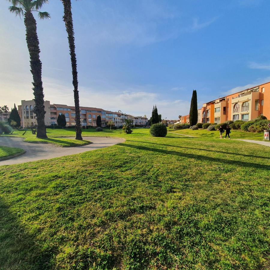Appartement Residence La Plage 4 **** La Londe-les-Maures Exterior photo
