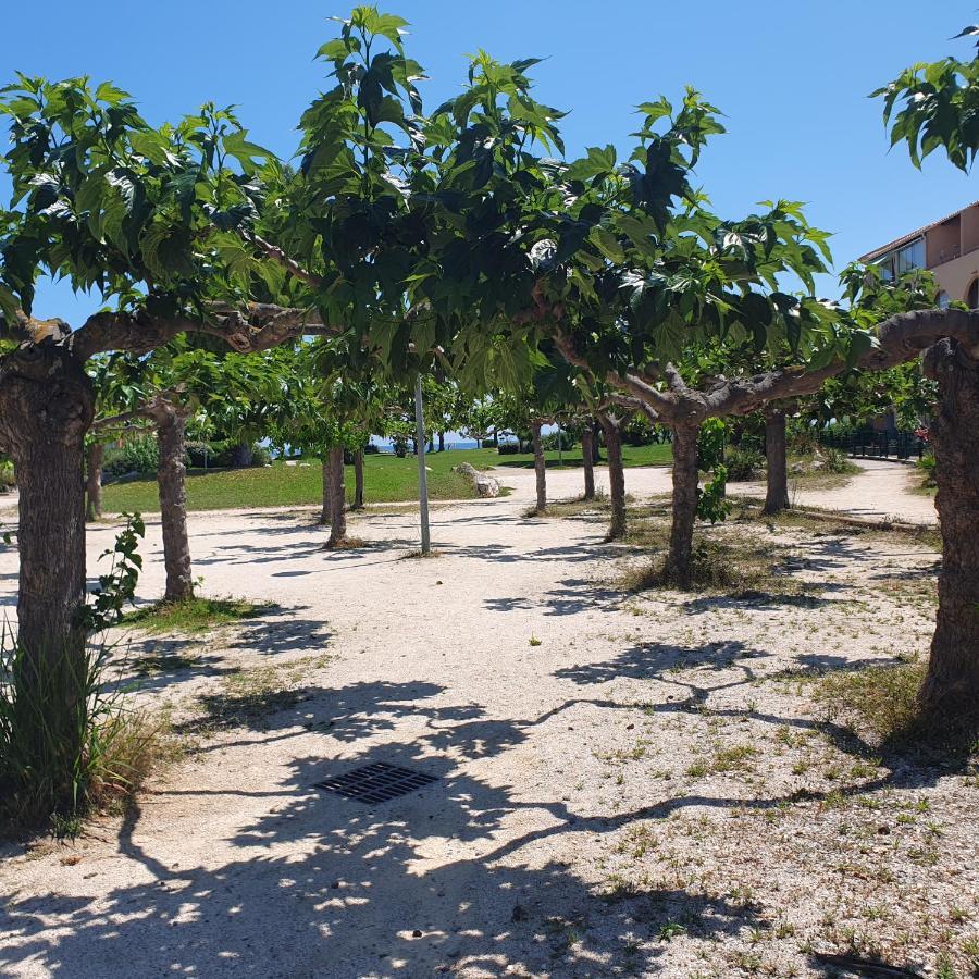 Appartement Residence La Plage 4 **** La Londe-les-Maures Exterior photo